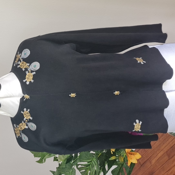 Turtle wareble  art hand painted Cardigan size Medium - Picture 4 of 17